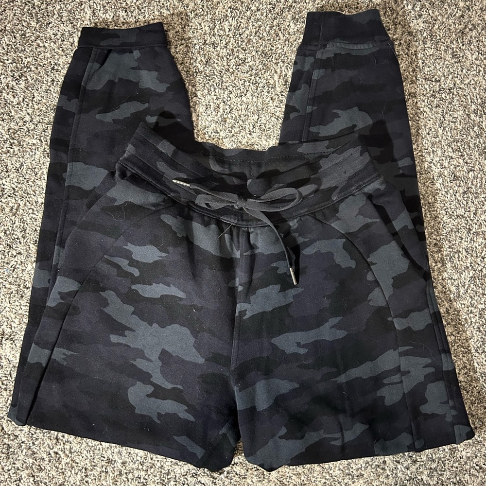 Lululemon Scuba Joggers
